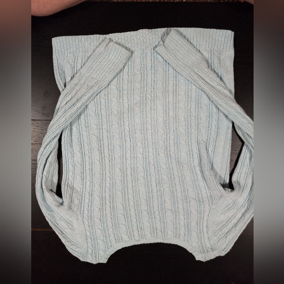 Light Blue American Eagle nit sweater size M - Picture 2 of 4